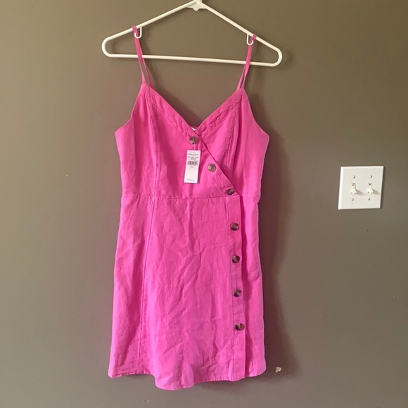 American Eagle Outfitters Dresses & Skirts - American Eagle Asymmetric Pink Button Front Dress